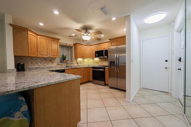 384 NW 23rd Street, Boca Raton, FL 33431
