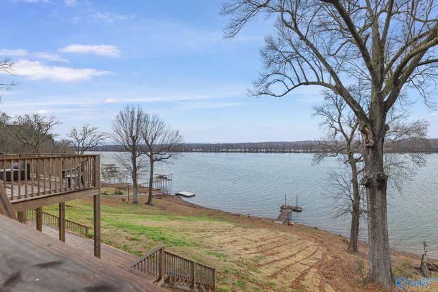 435 Carter Drive, Tuscumbia, AL 35674