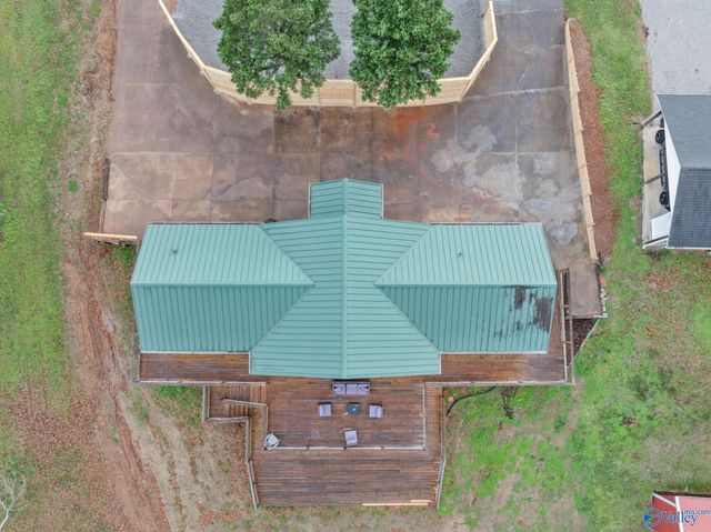 435 Carter Drive, Tuscumbia, AL 35674