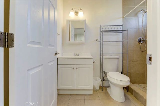 1953 Glenwood Road A, Glendale, CA 91201