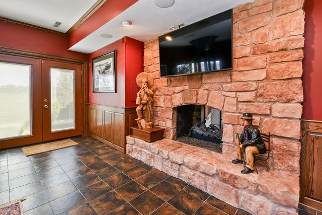 5575 S Castlebay Drive, Springfield, MO 65809