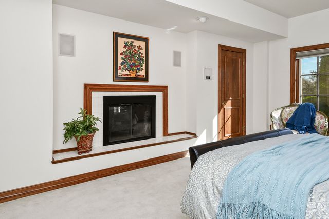 5575 S Castlebay Drive, Springfield, MO 65809