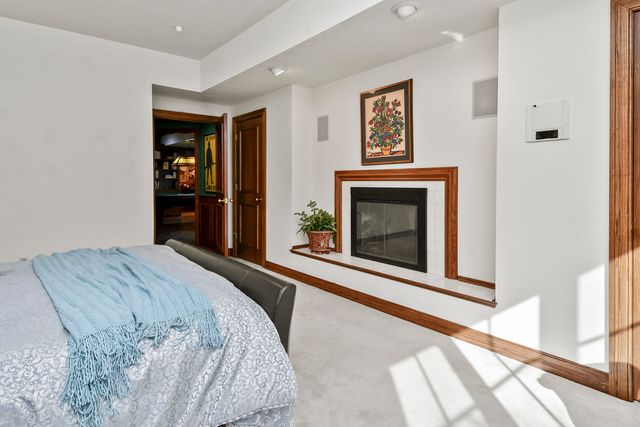 5575 S Castlebay Drive, Springfield, MO 65809