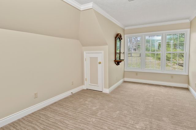 5575 S Castlebay Drive, Springfield, MO 65809