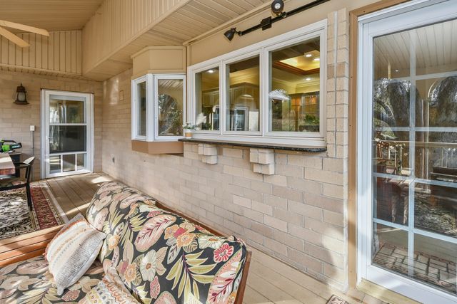 5575 S Castlebay Drive, Springfield, MO 65809