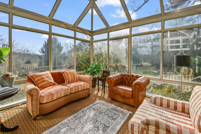 5575 S Castlebay Drive, Springfield, MO 65809