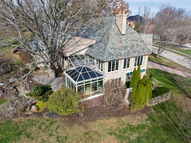 5575 S Castlebay Drive, Springfield, MO 65809