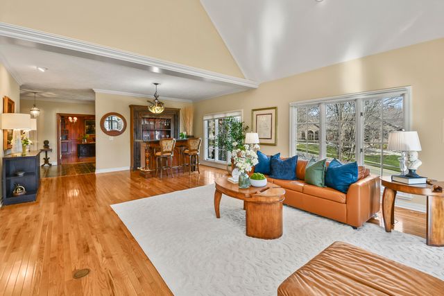 5575 S Castlebay Drive, Springfield, MO 65809