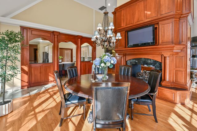 5575 S Castlebay Drive, Springfield, MO 65809