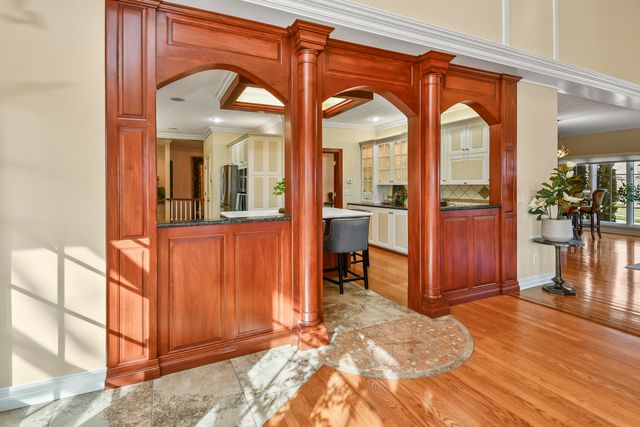 5575 S Castlebay Drive, Springfield, MO 65809