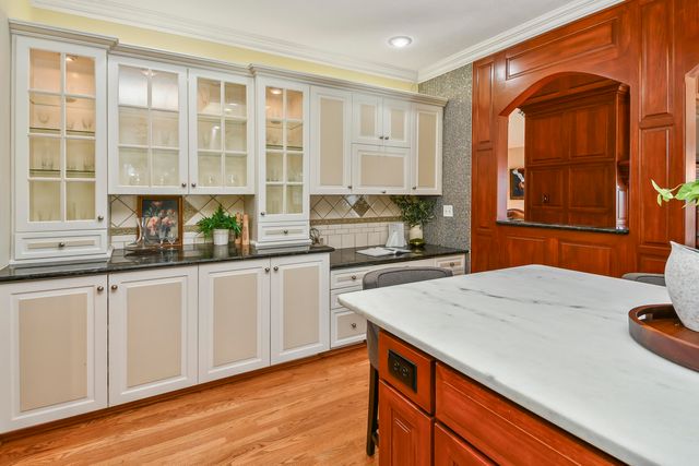 5575 S Castlebay Drive, Springfield, MO 65809