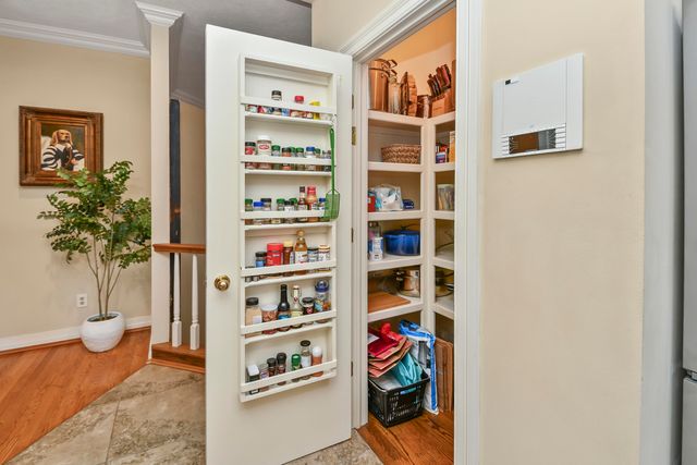 5575 S Castlebay Drive, Springfield, MO 65809