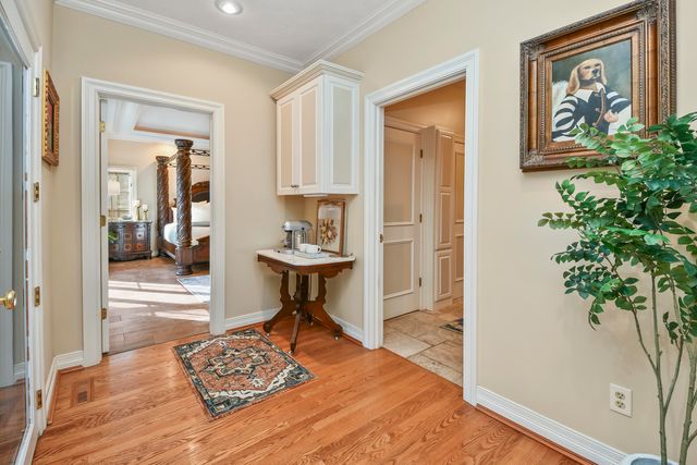 5575 S Castlebay Drive, Springfield, MO 65809