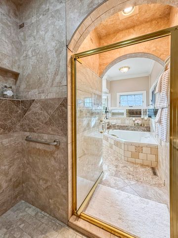 5575 S Castlebay Drive, Springfield, MO 65809