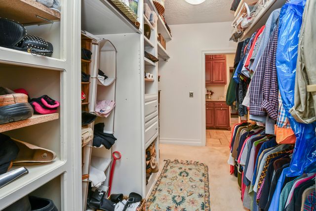 5575 S Castlebay Drive, Springfield, MO 65809