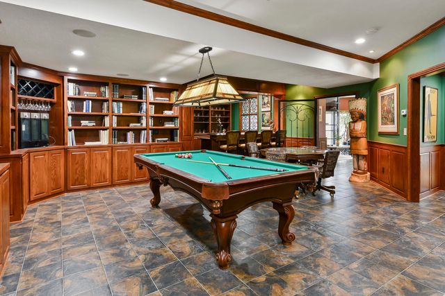 5575 S Castlebay Drive, Springfield, MO 65809