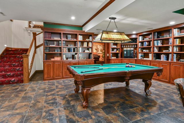 5575 S Castlebay Drive, Springfield, MO 65809