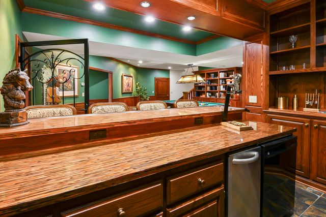 5575 S Castlebay Drive, Springfield, MO 65809