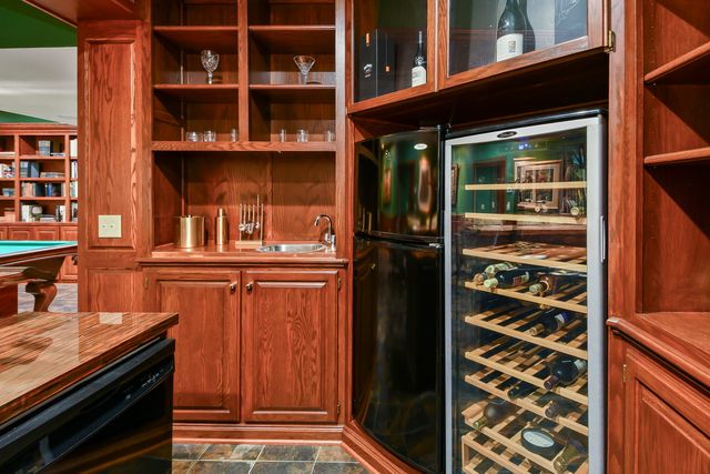 5575 S Castlebay Drive, Springfield, MO 65809