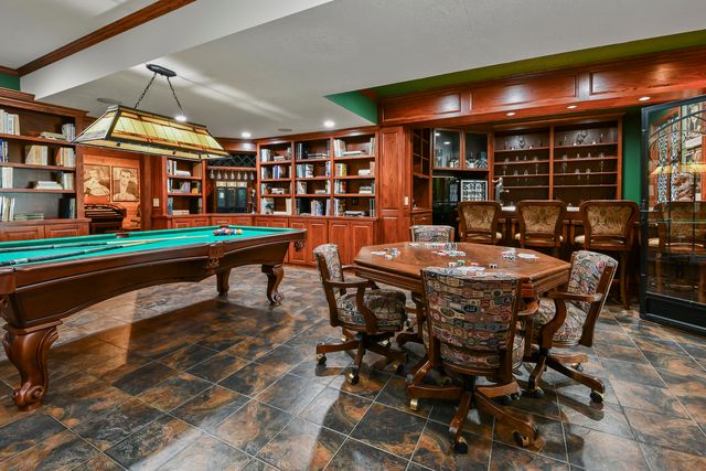 5575 S Castlebay Drive, Springfield, MO 65809