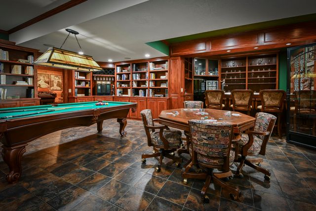 5575 S Castlebay Drive, Springfield, MO 65809