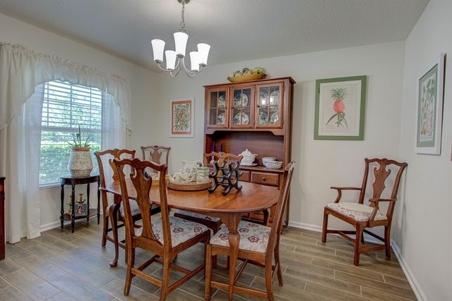 153 Little Owl Ln, St Augustine, FL 32086