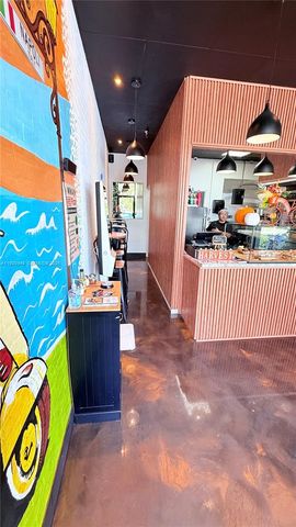 13452 Biscayne Blvd, North Miami, FL 33181