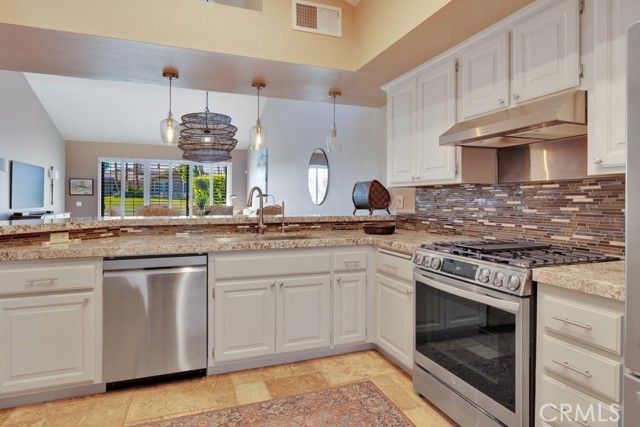 313 Appaloosa Way, Palm Desert, CA 92211