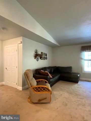 3837 GRACES CABIN, Springfield, WV 26763