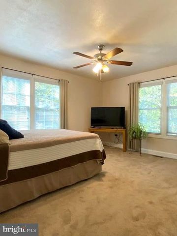 3837 GRACES CABIN, Springfield, WV 26763