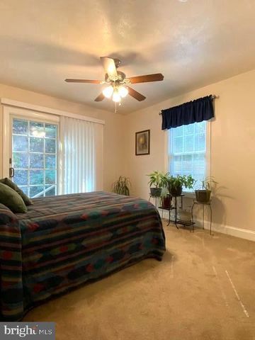 3837 GRACES CABIN, Springfield, WV 26763