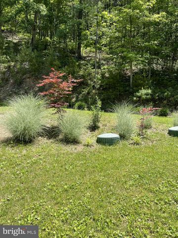 3837 GRACES CABIN, Springfield, WV 26763