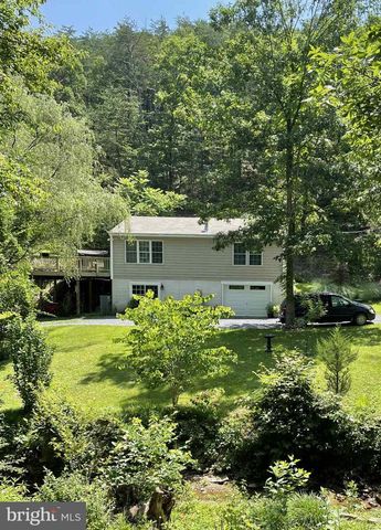 3837 GRACES CABIN, Springfield, WV 26763