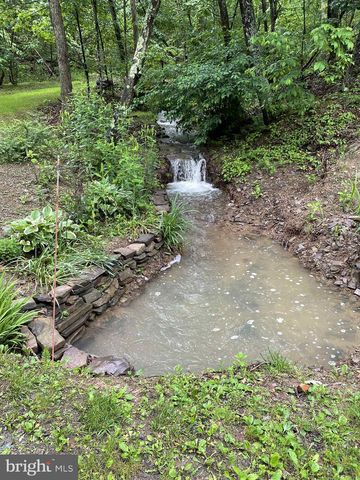 3837 GRACES CABIN, Springfield, WV 26763