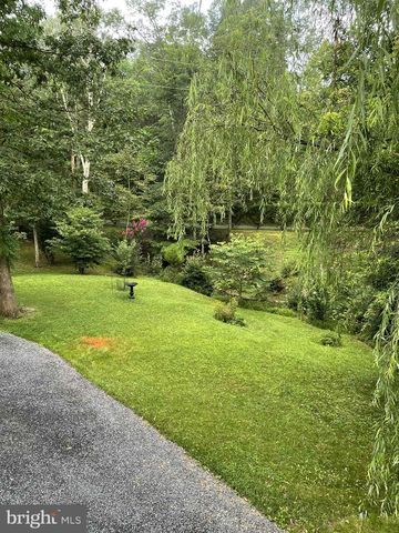 3837 GRACES CABIN, Springfield, WV 26763