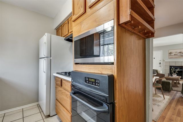 1812 E Northgate Drive C, Irving, TX 75062