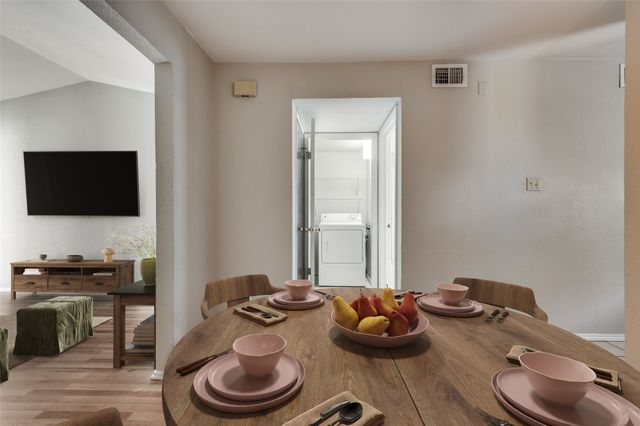 1812 E Northgate Drive C, Irving, TX 75062