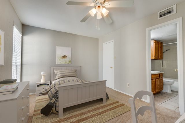 1812 E Northgate Drive C, Irving, TX 75062