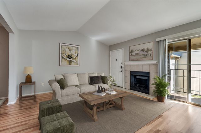 1812 E Northgate Drive C, Irving, TX 75062