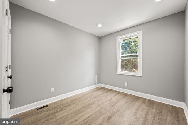 1933 E SOMERSET ST, Philadelphia, PA 19134