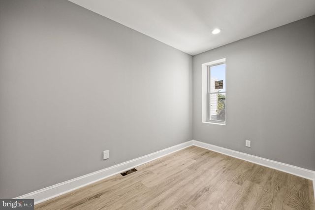 1933 E SOMERSET ST, Philadelphia, PA 19134