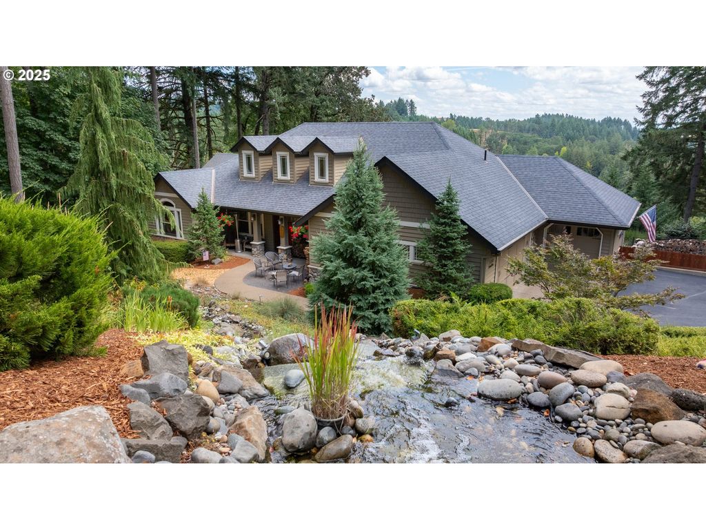 Image 2 of property listing at 15000 Nw BLACKTAIL Ln, Mc Minnville, OR 97128