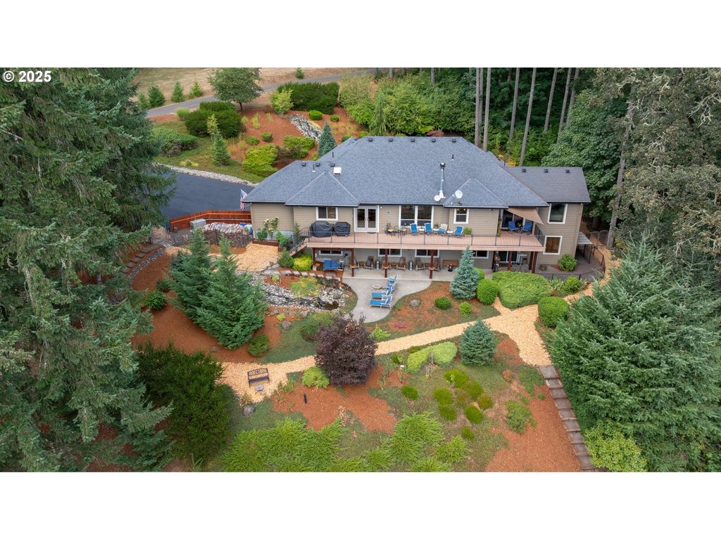 Image 31 of property listing at 15000 Nw BLACKTAIL Ln, Mc Minnville, OR 97128