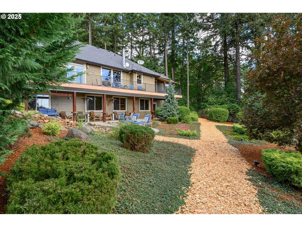 Image 37 of property listing at 15000 Nw BLACKTAIL Ln, Mc Minnville, OR 97128