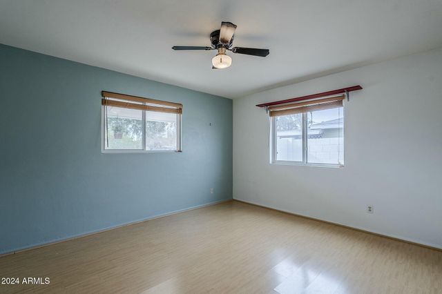 2124 E OSBORN Road, Phoenix, AZ 85016