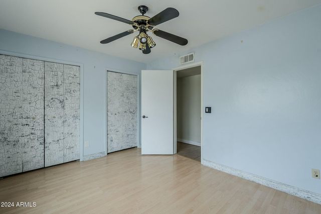 2124 E OSBORN Road, Phoenix, AZ 85016