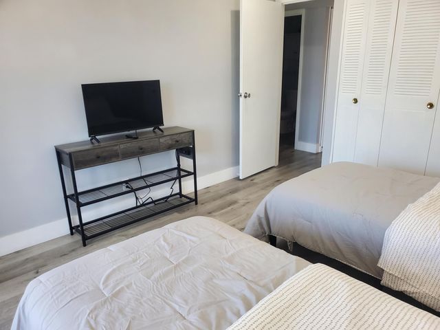 564 Saxony Drive 564, Delray Beach, FL 33446