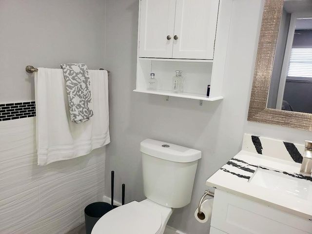 564 Saxony Drive 564, Delray Beach, FL 33446