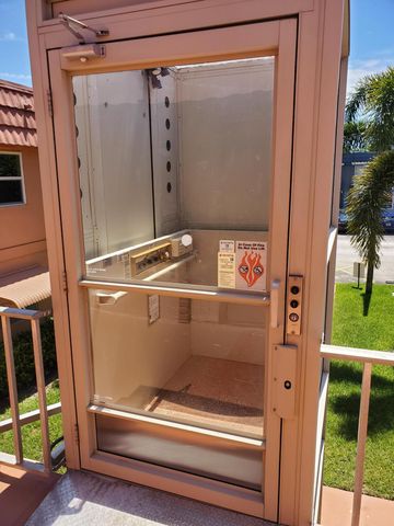 564 Saxony Drive 564, Delray Beach, FL 33446