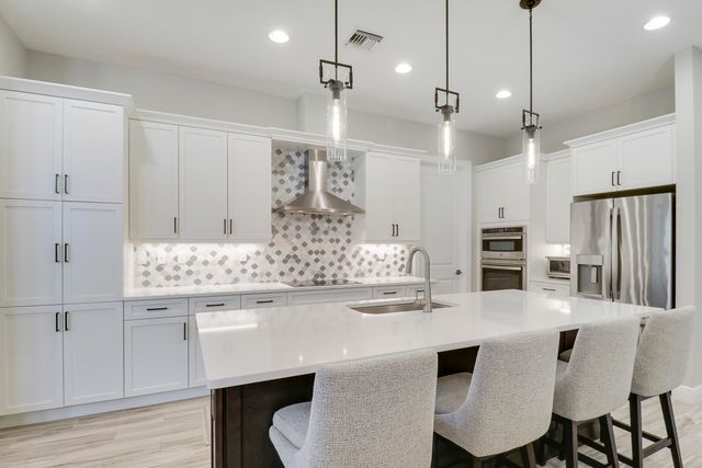 125 Bonnette Hunt Club Lane, Palm Beach Gardens, FL 33418